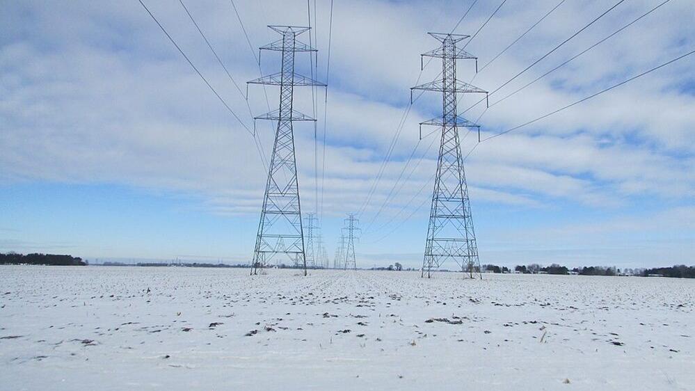 Electricity grid operator rebuffs PSC concerns about $22B in spending